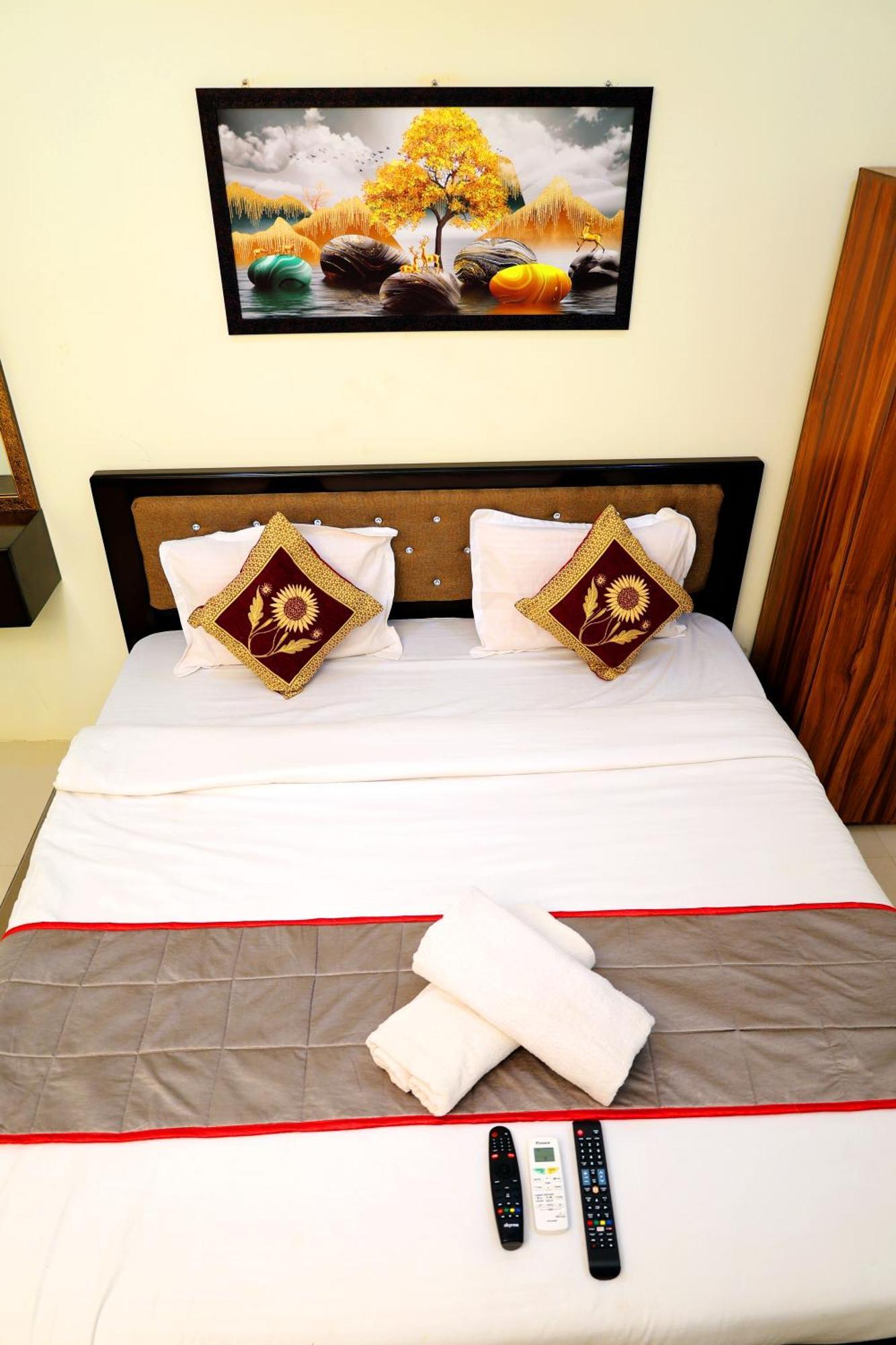 Sri Nilayam Inn Tirupati Buitenkant foto